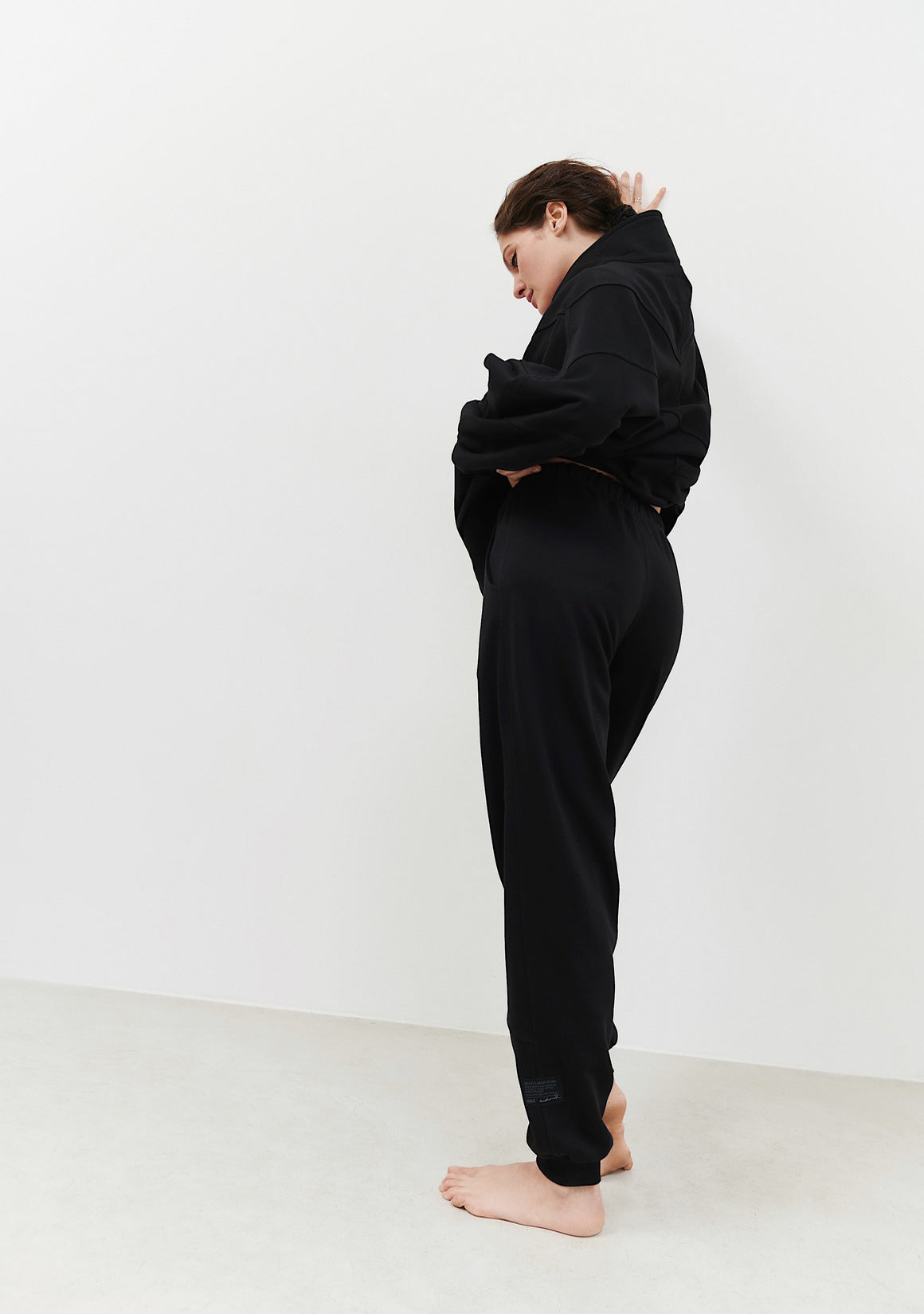 BLACK JOGGING PANTS